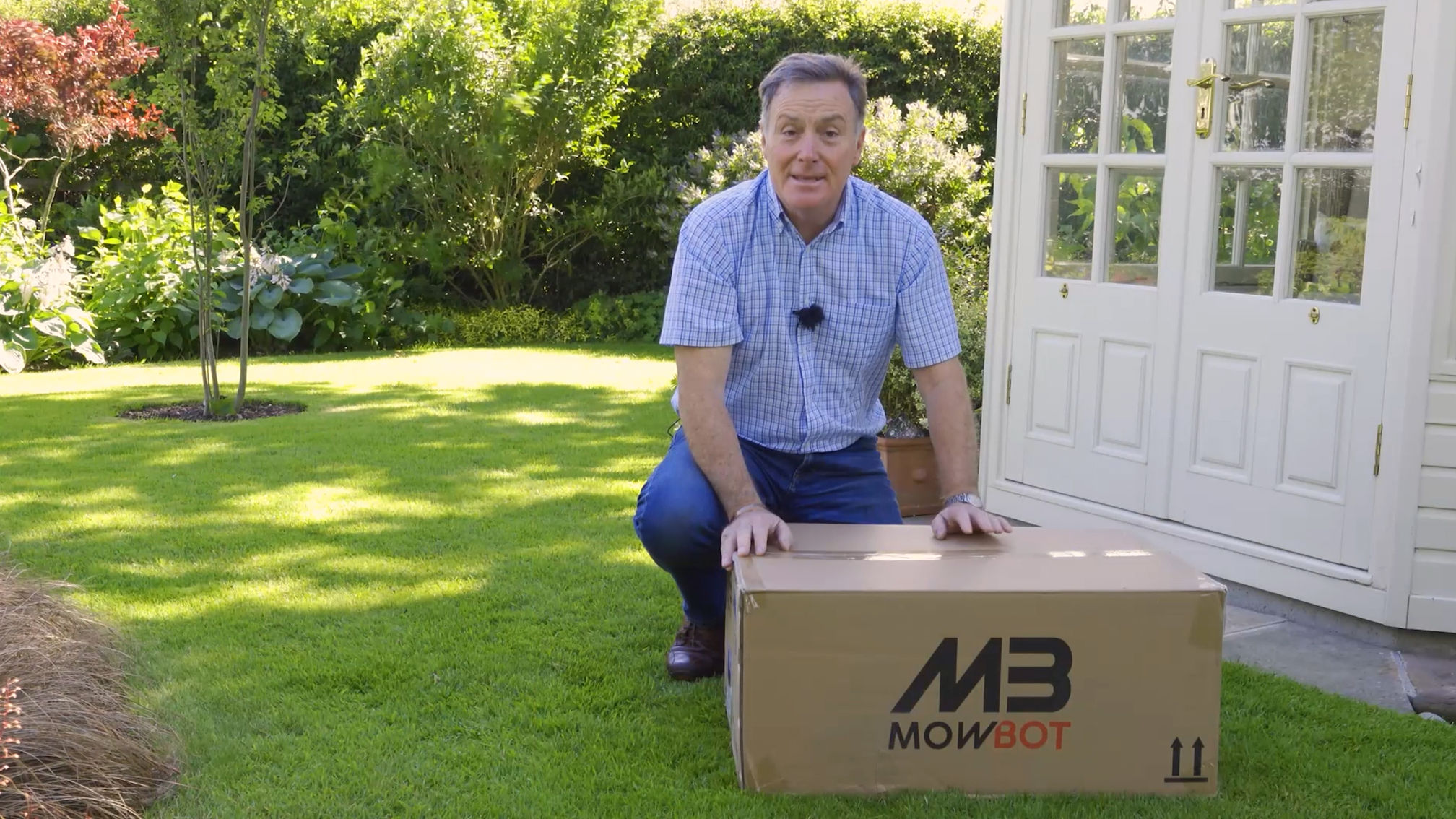 Unboxing Your New Cobra Mowbot